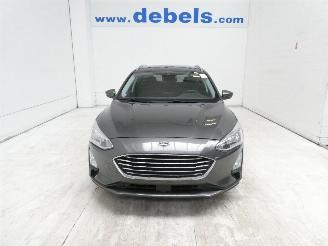 uszkodzony samochody osobowe Ford Focus TITANIUM 2019/2