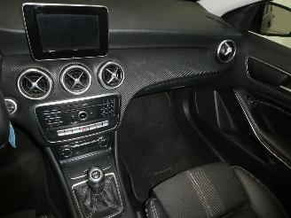 Mercedes A-klasse 1.6 picture 10