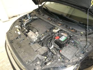 Peugeot 308 II SW STYLE picture 26