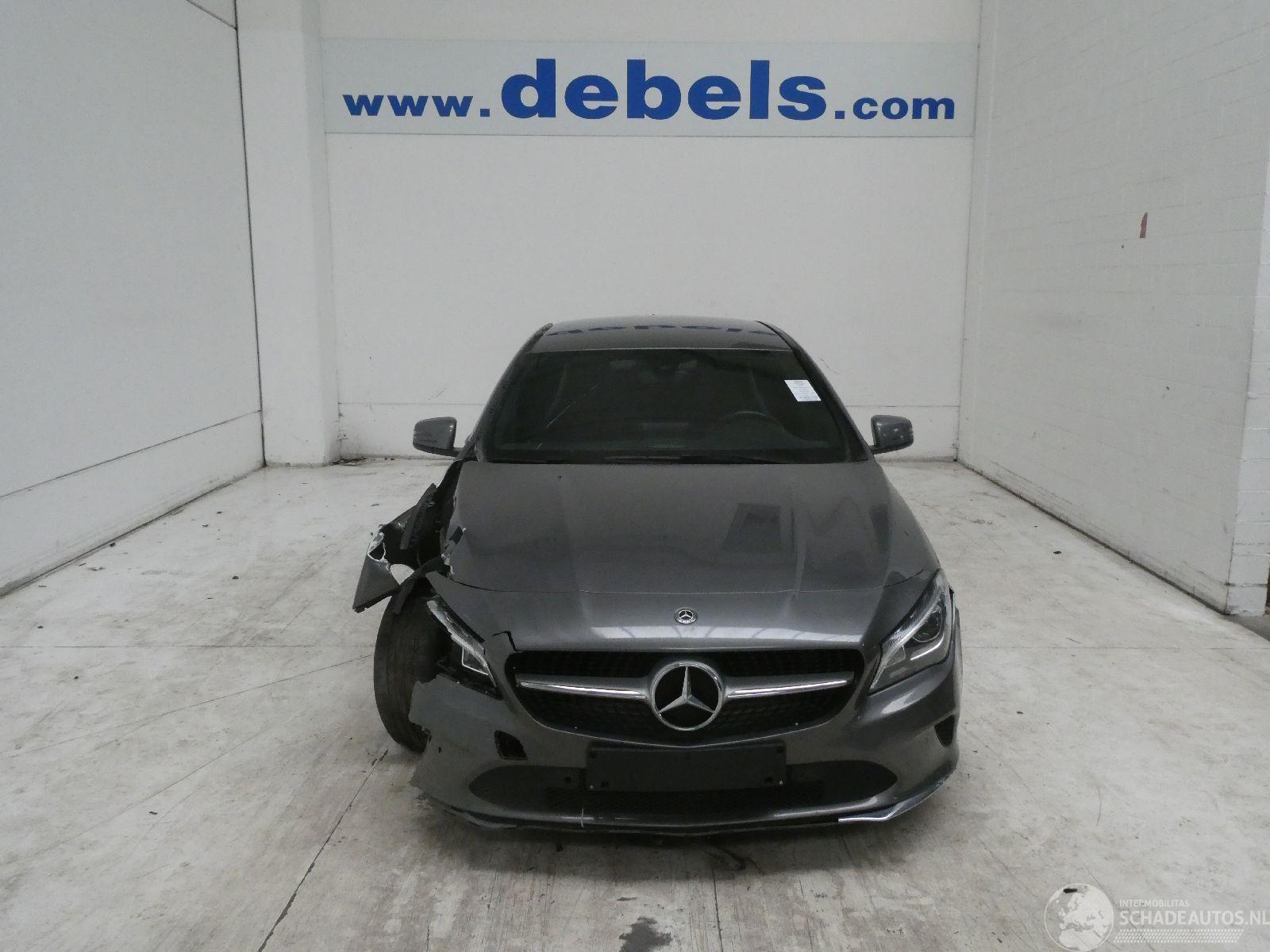 Mercedes Cla-klasse 200 D