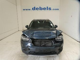 skadebil auto Volvo XC40 MOMENTUM 2021/9