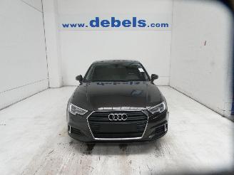 krockskadad bil auto Audi A3 SPORT 2017/10