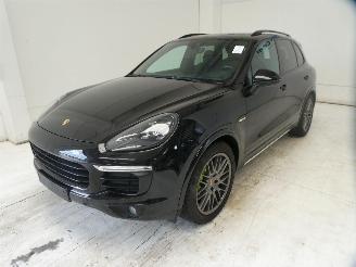 Porsche Cayenne E-HYBRID picture 3