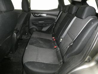 Nissan Qashqai 1.2 picture 15