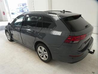 Volkswagen Golf 2.0D VARIANT LIFE picture 10