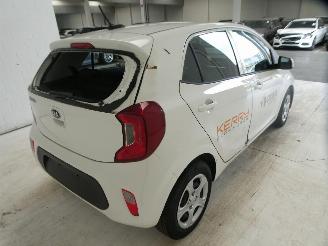 Kia Picanto  picture 10