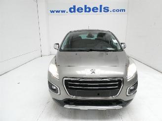 Damaged car Peugeot 3008 1.2 2016/9