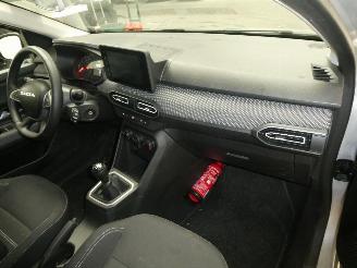 Dacia Sandero  picture 13