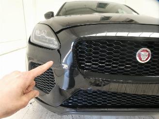 Jaguar E-Pace 2.0D S picture 4