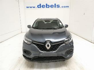 Vaurioauto  passenger cars Renault Kadjar  2021/2