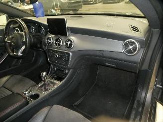 Mercedes Cla-klasse 2.2D 200 CDI/ 200 picture 14