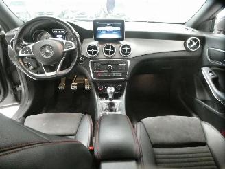 Mercedes Cla-klasse 2.2D 200 CDI/ 200 picture 16