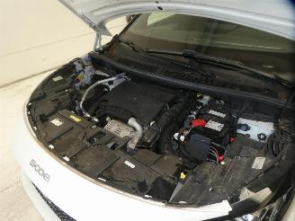 Peugeot 5008 II GT picture 30