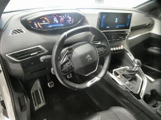 Peugeot 5008 II GT picture 15