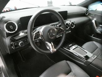 Mercedes Cla-klasse 250 E picture 15