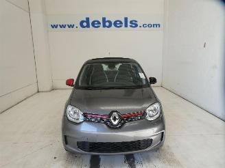 skadebil auto Renault Twingo III INTENS 2022/1