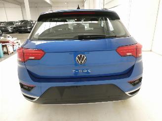 Volkswagen T-Roc  picture 6