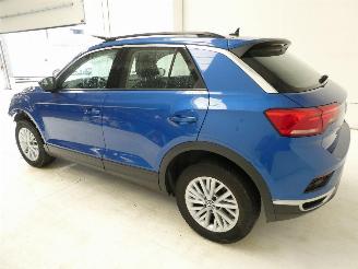 Volkswagen T-Roc  picture 5