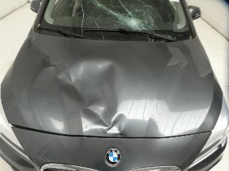 BMW 2-serie 216D picture 4