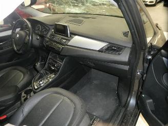 BMW 2-serie 216D picture 15