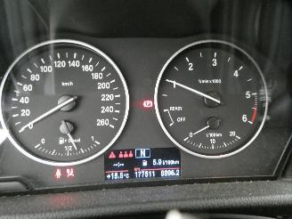BMW 2-serie 216D picture 16
