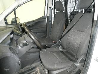 Ford Transit COURIER TREN picture 17