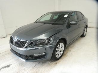 Skoda Octavia AMBITION picture 3