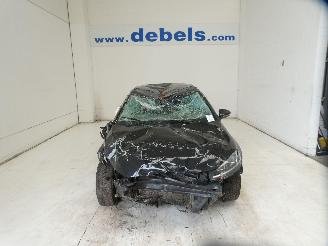 krockskadad bil auto Volkswagen Golf COMFORTLINE 2019/1