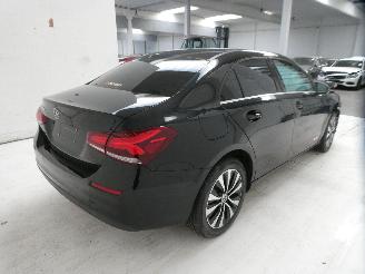 Mercedes A-klasse LIMOUSINE 1.3 A250 picture 11