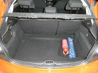 Peugeot 208 SIGNATURE picture 19