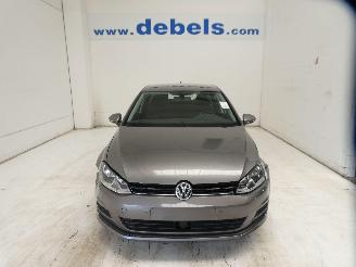 krockskadad bil auto Volkswagen Golf TRENDLINE 2016/3
