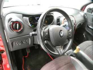 Renault Captur  picture 11