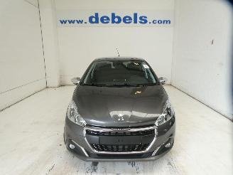 Damaged car Peugeot 208 TECH EDITION 2019/6