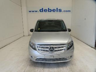 skadebil bedrijf Mercedes Vito  2021/3