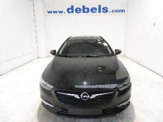Vaurioauto  passenger cars Opel Insignia 1.6D EDITION 2017/9