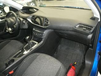 Peugeot 308 II ACTIVE PACK picture 11