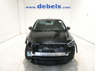 Voiture accidenté Opel Crossland 1.2  TURBO 2023/1