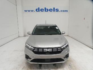 skadebil auto Dacia Sandero ESSENTIA 2023/3