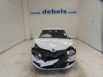 krockskadad bil auto Skoda Fabia AMBITION 2018/9
