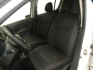 Dacia Sandero ESSENTIEL picture 20