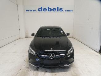krockskadad bil auto Mercedes Cla-klasse 200 D 2018/1