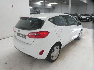 Ford Fiesta  picture 7