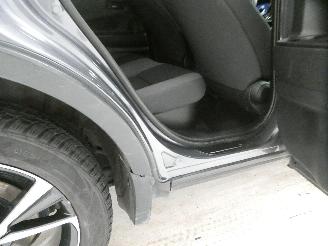 Toyota C-HR  picture 17