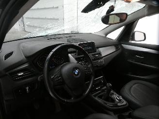 BMW 2-serie 216D picture 18