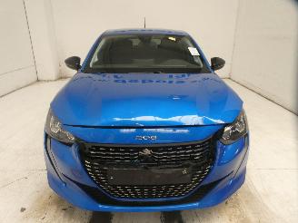 Peugeot 208  picture 2
