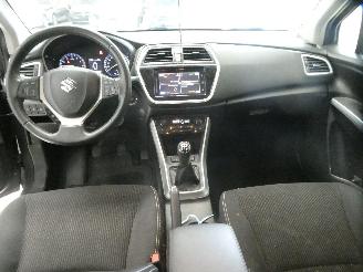 Suzuki SX4 S-CROSS picture 14