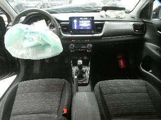 Kia Stonic 1.0 T 100 PULSE picture 16
