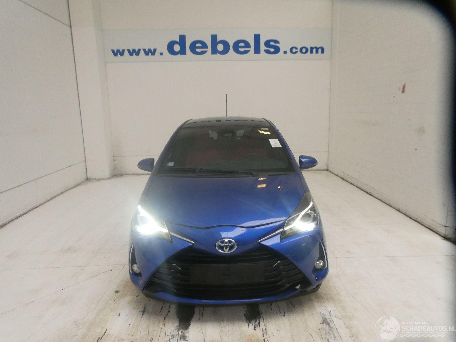 Toyota Yaris LOUNGE