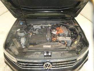 Volkswagen Passat GTE picture 27