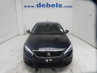 damaged passenger cars Peugeot 308 II STYLE 2018/4